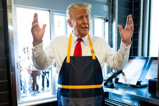 Donald Trump Working at McDonalds Drive-Thru - Happy